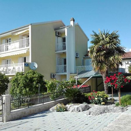 Apartments Gojka Miocevic Biograd Na Moru Exterior foto